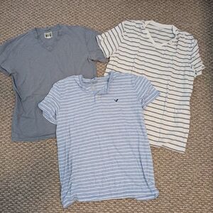 Bundle Of 3 Men's Short Sleeve T-shirts - Converse (M), AE (L), Old Navy (L)